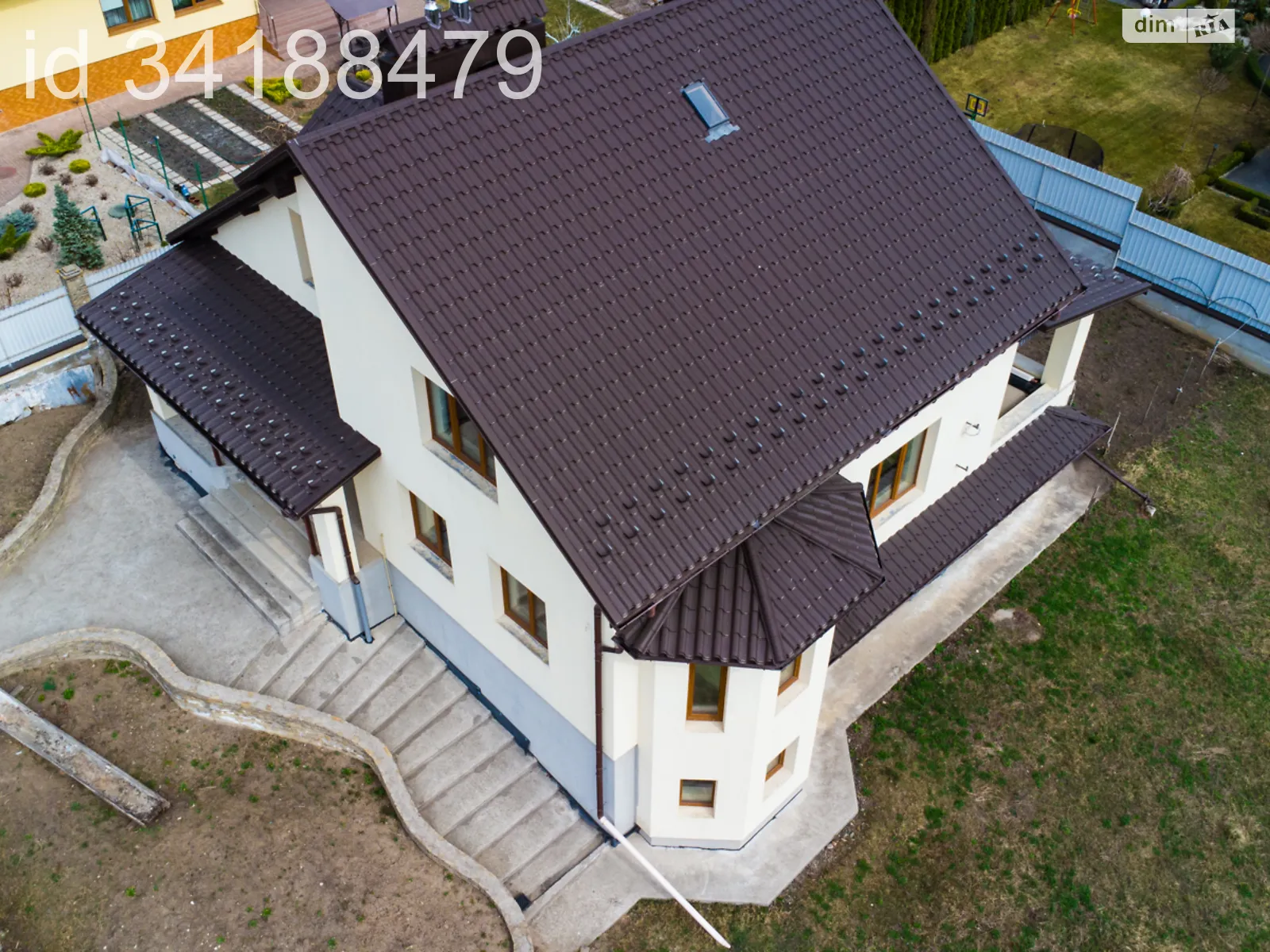 Продается дом на 2 этажа 329 кв. м с камином, цена: 400000 $ - фото 1
