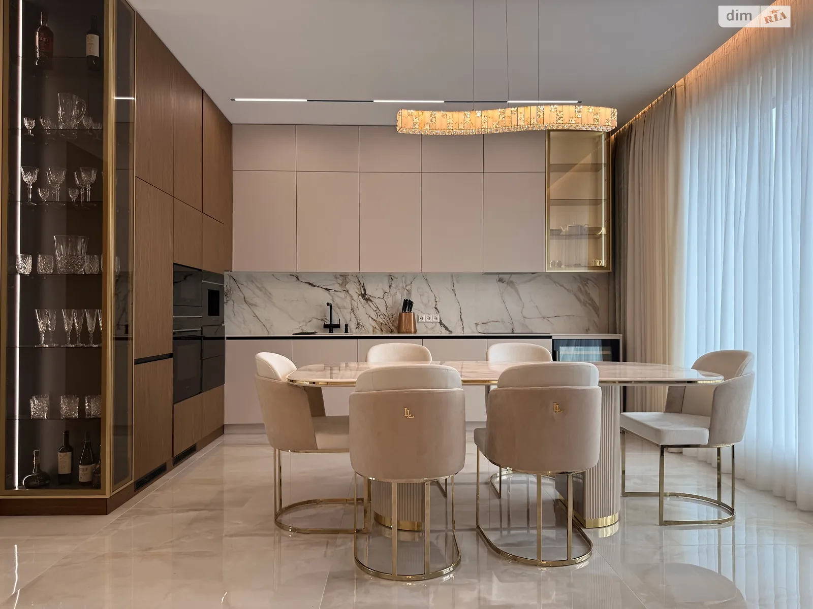 Продается дом на 2 этажа 200 кв. м с террасой, цена: 770000 $ - фото 1