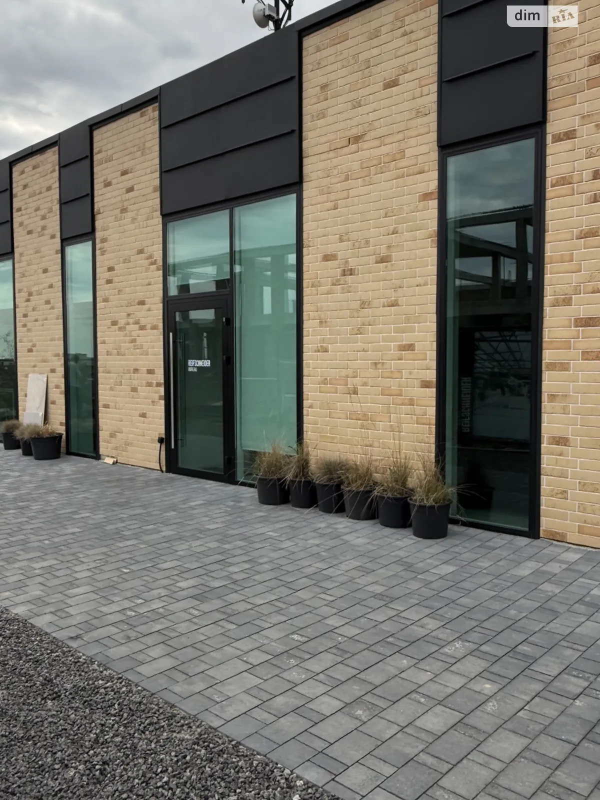 Продается помещения свободного назначения 64.1 кв. м в 1-этажном здании, цена: 165000 $ - фото 1