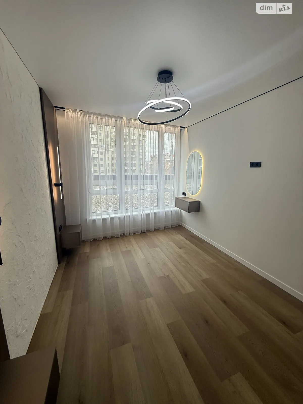 Продается 1-комнатная квартира 46 кв. м в Ивано-Франковске, бул. Южный, 32Б - фото 1