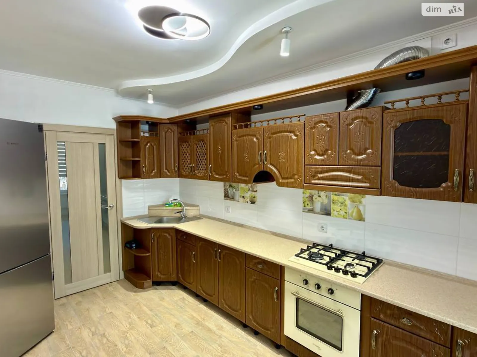 Продается 2-комнатная квартира 63.2 кв. м в Ивано-Франковске, ул. Галицкая, 141Б - фото 1