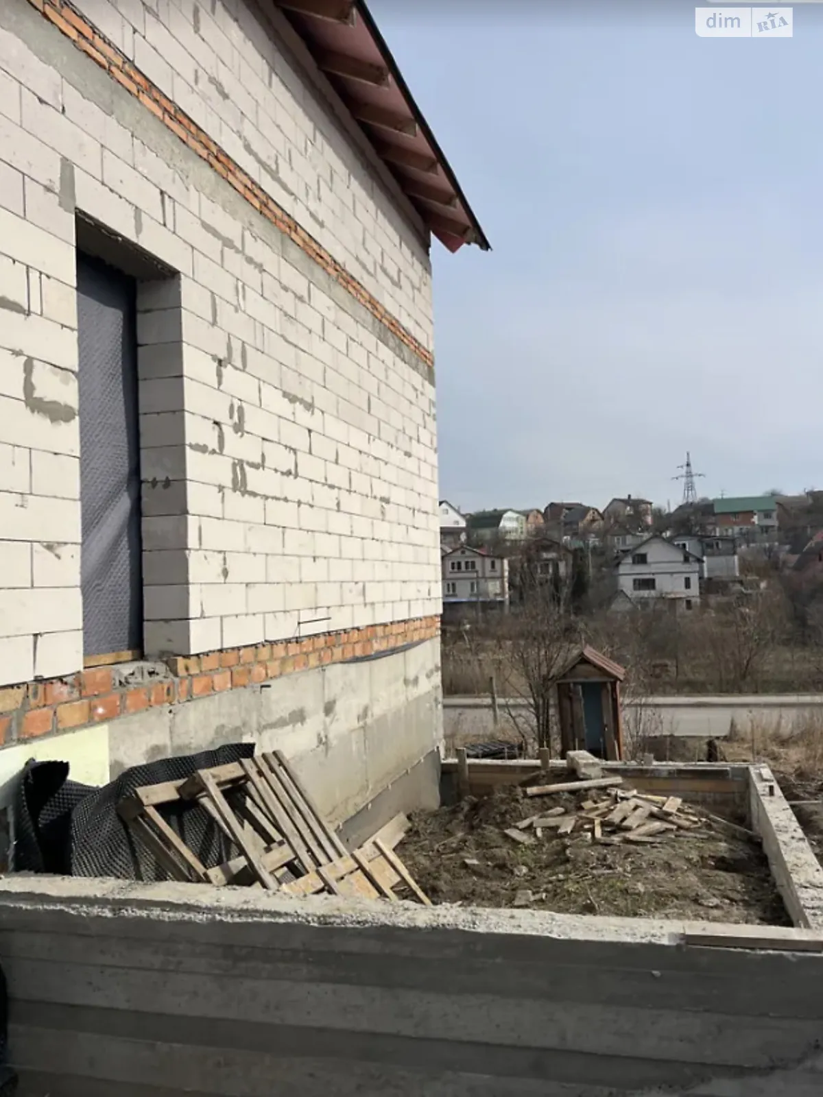 Продается дом на 2 этажа 182 кв. м с мансардой, цена: 79900 $ - фото 1