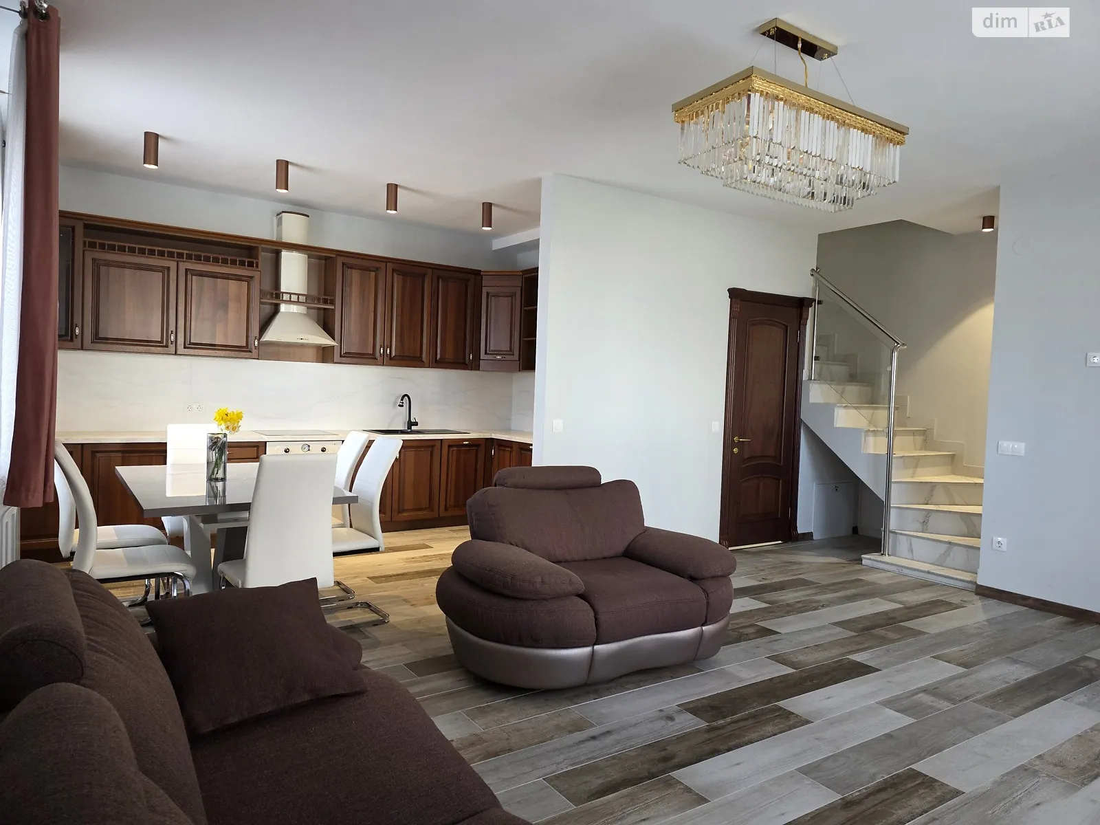 мас. Стрелецкий Ровно, цена: 130000 $ - фото 1