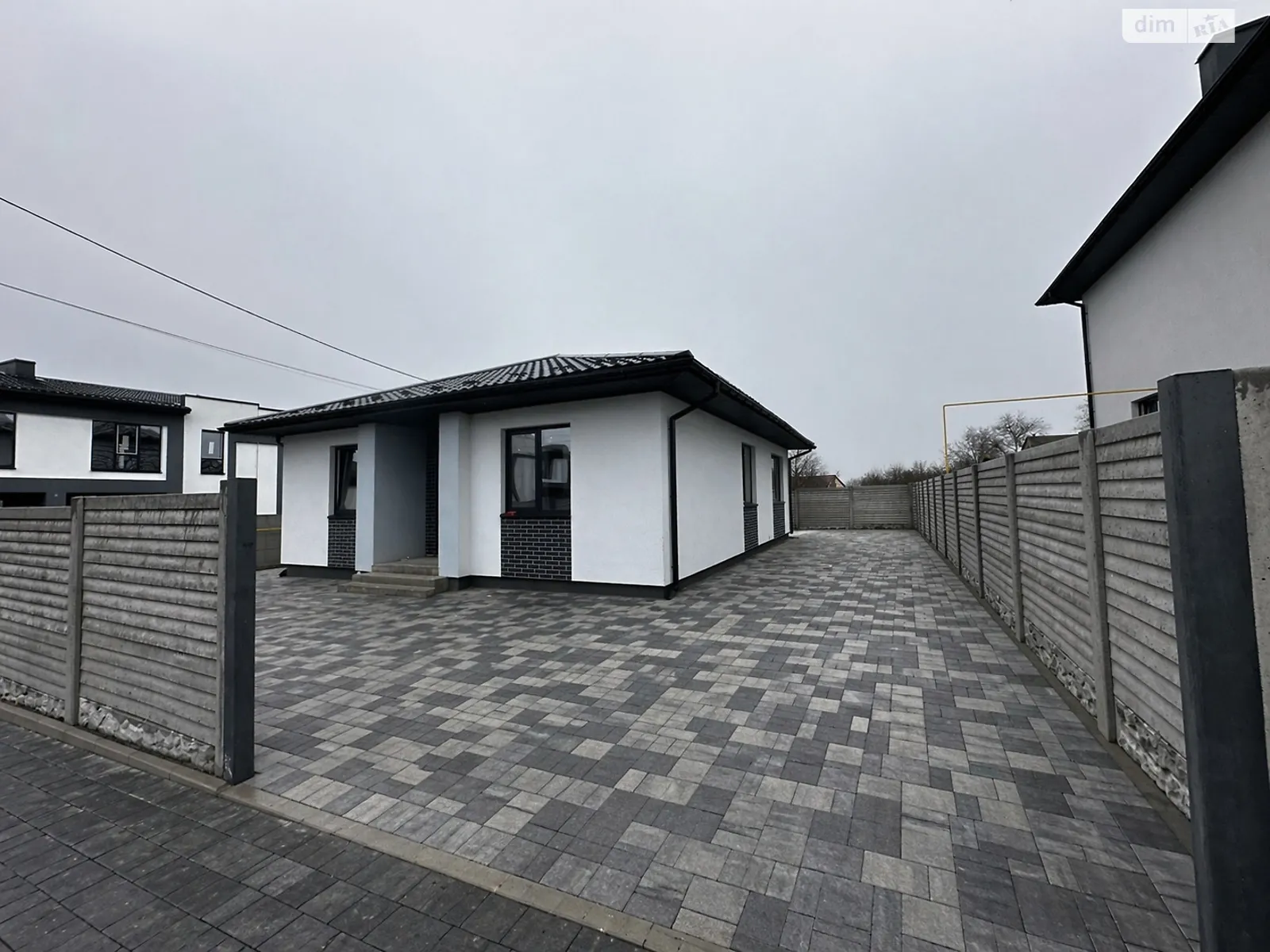 Продается одноэтажный дом 90.5 кв. м с баней/сауной, цена: 71999 $ - фото 1