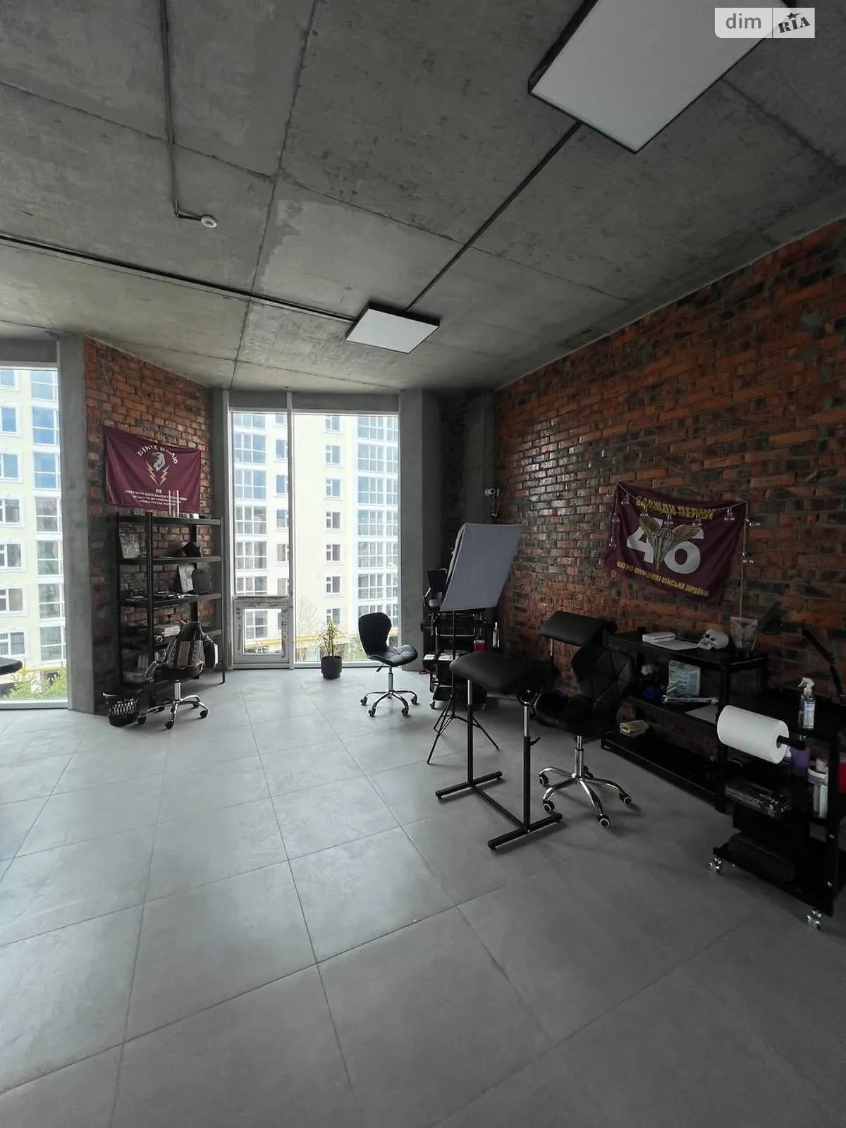 Продается помещения свободного назначения 64.1 кв. м в 3-этажном здании, цена: 165500 $ - фото 1