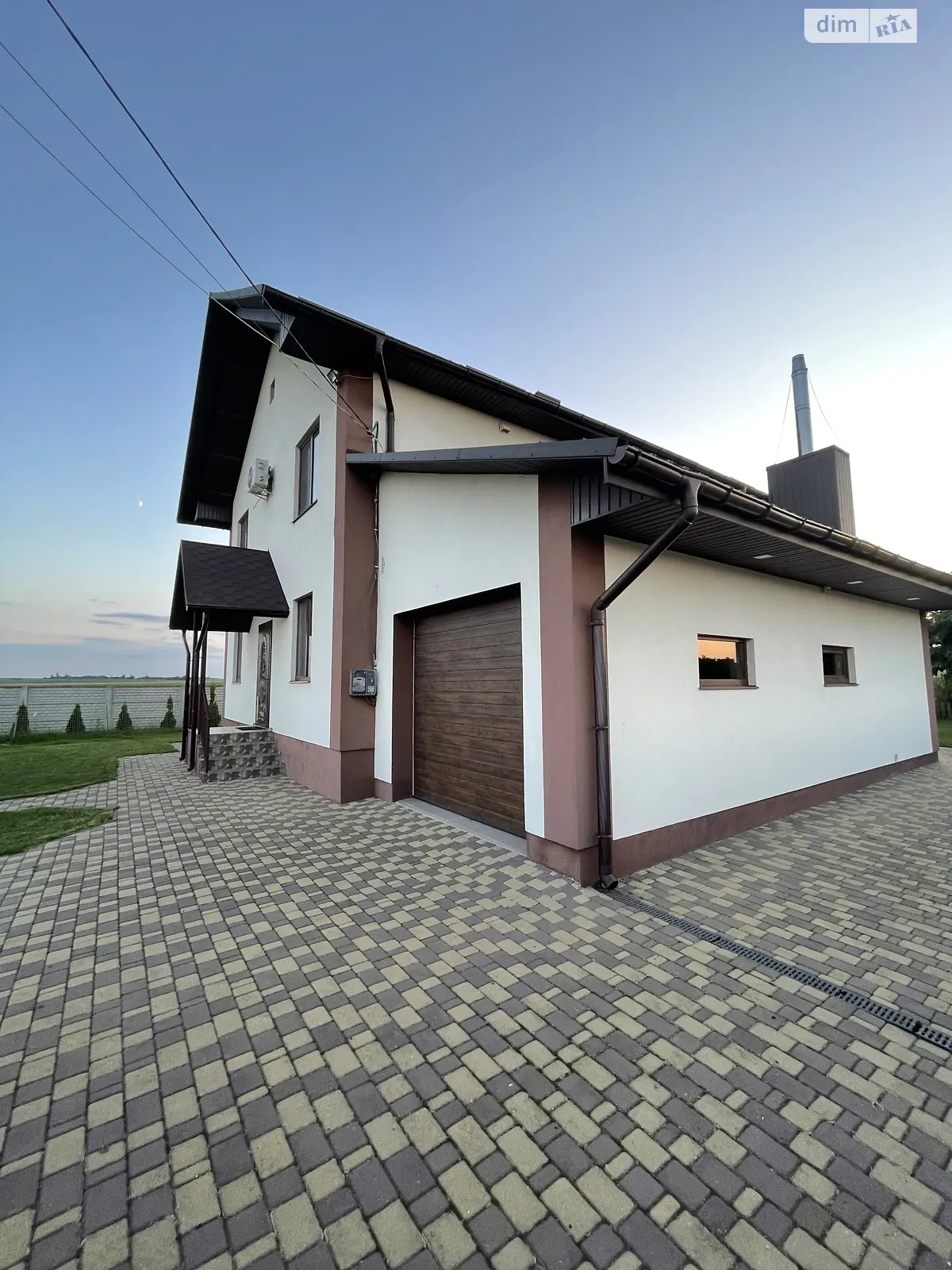 Продается дом на 2 этажа 141 кв. м с балконом, цена: 145000 $ - фото 1