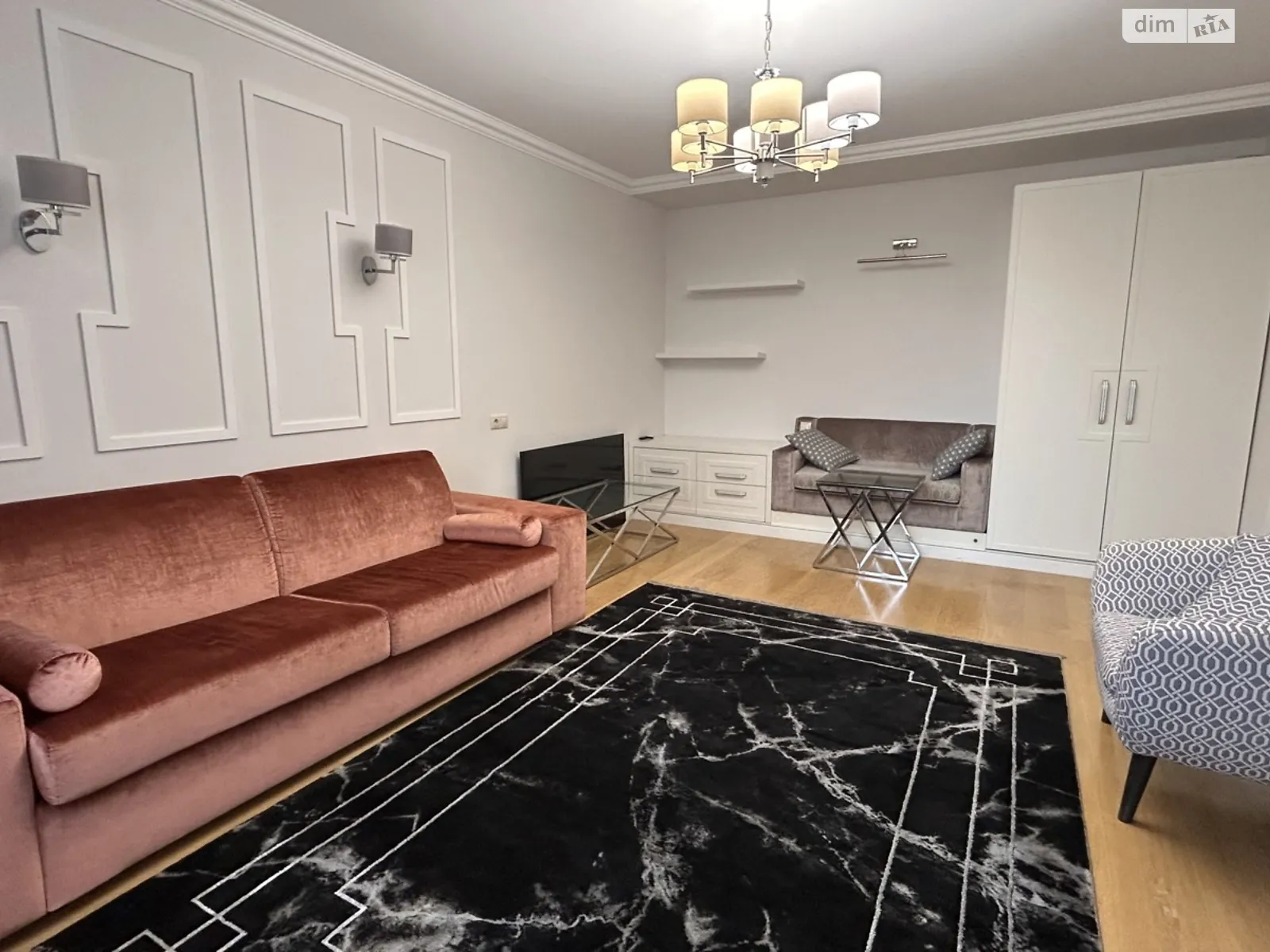 Продается 3-комнатная квартира 103 кв. м в Львове, ул. Рубчака Ивана - фото 1