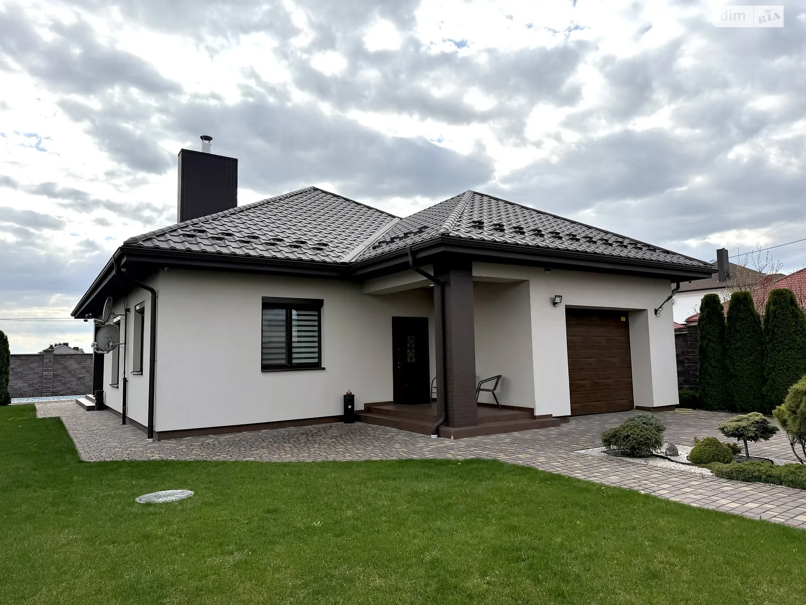 Продається одноповерховий будинок 119.8 кв. м з бесідкою, цена: 270000 $ - фото 1