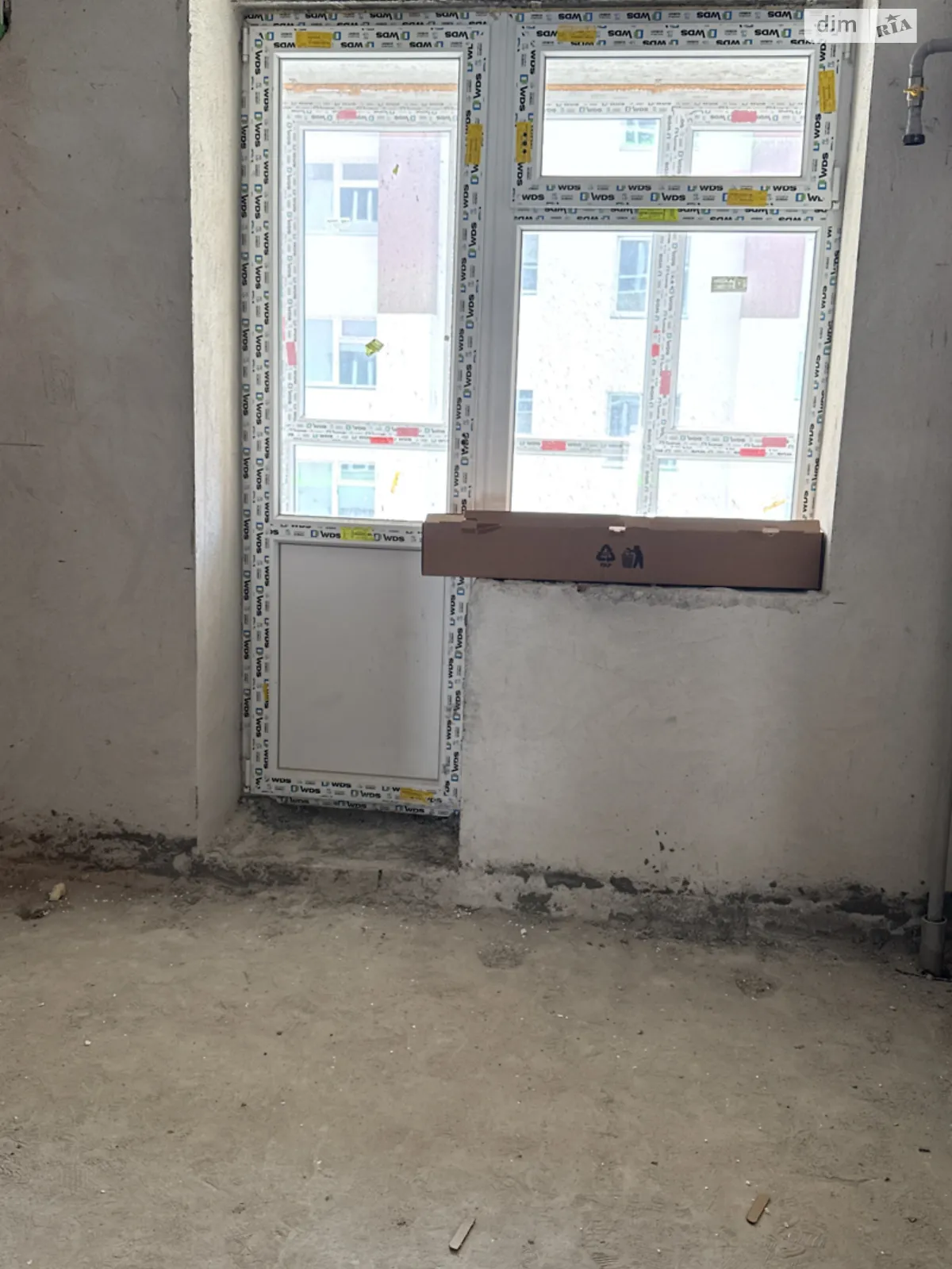 Продается 1-комнатная квартира 40 кв. м в Хмельницком, ул. Озерная, 6/1 - фото 1