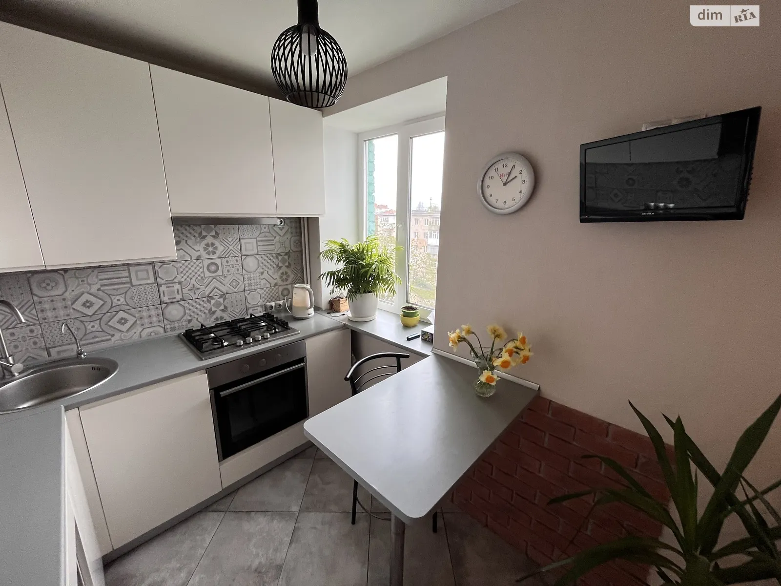 Продается 2-комнатная квартира 42 кв. м в Полтаве, ул. Тролейбусная(Степана Халтурина), 11А - фото 1