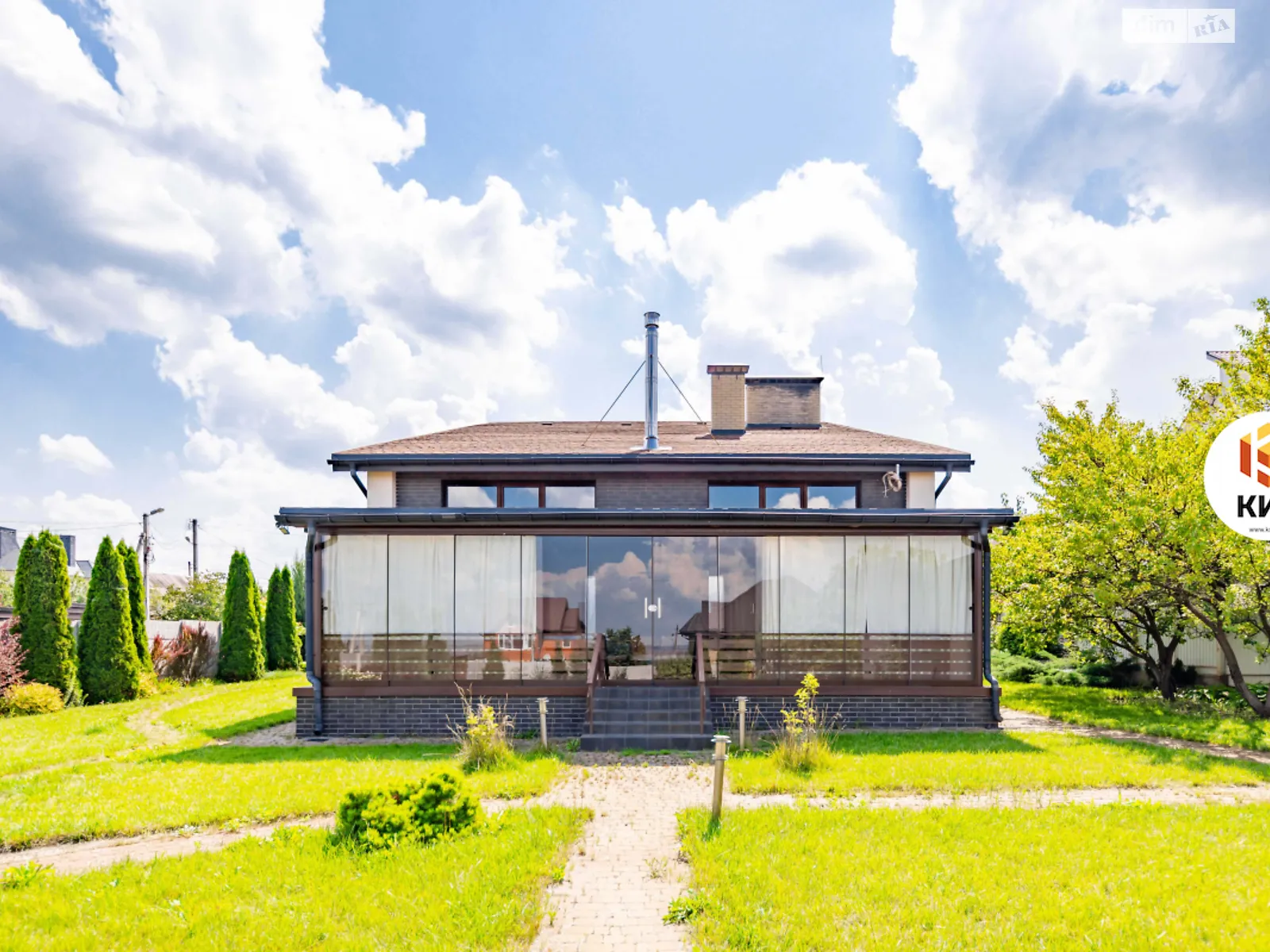 Продается дом на 2 этажа 157 кв. м с гаражом, цена: 350000 $ - фото 1