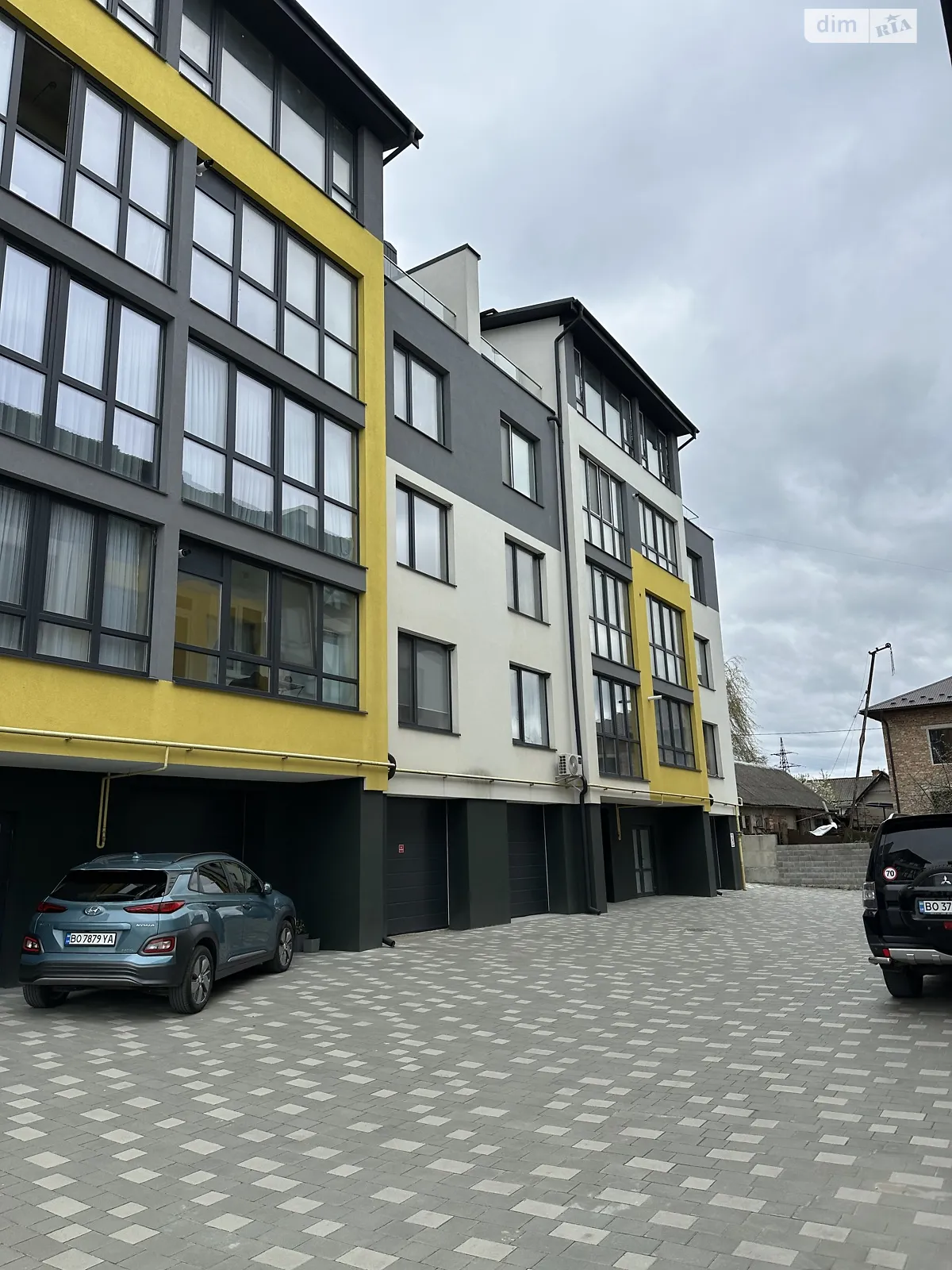 Продается 2-комнатная квартира 81 кв. м в Петрикове, ул. Шептицкого, 100 - фото 1