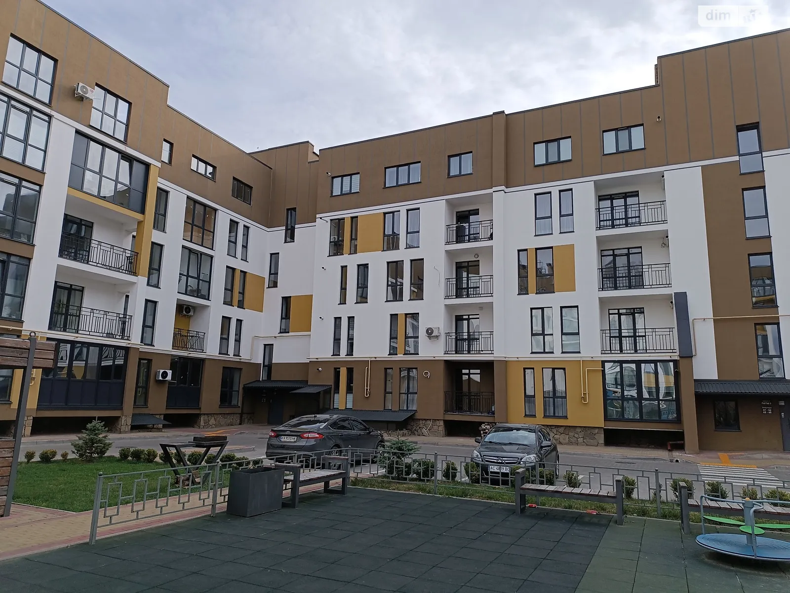 Продается 1-комнатная квартира 79.8 кв. м в Змиенце, ул. Школьная, 4 - фото 1