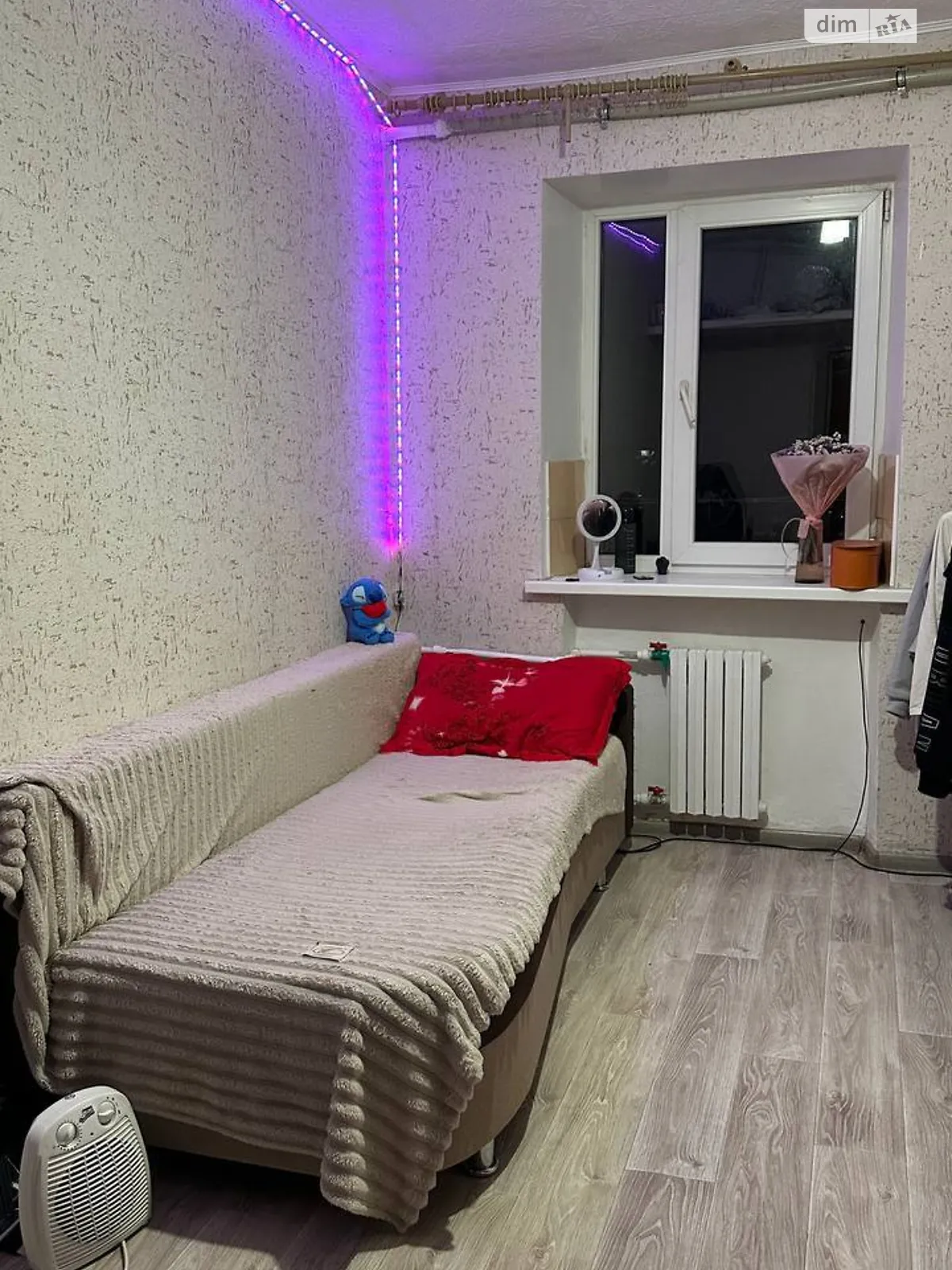 Продается комната 14.6 кв. м в Черноморске, цена: 5800 $ - фото 1
