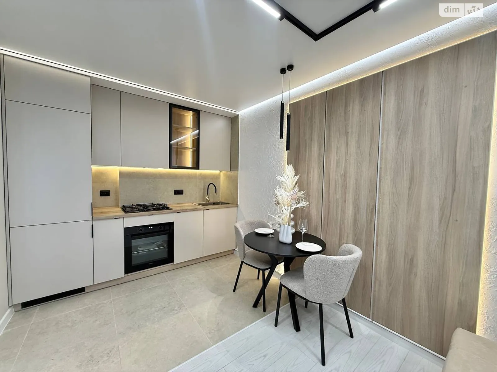 2-комнатная квартира 57 кв. м в Тернополе, ул. Смакулы, 8 - фото 1