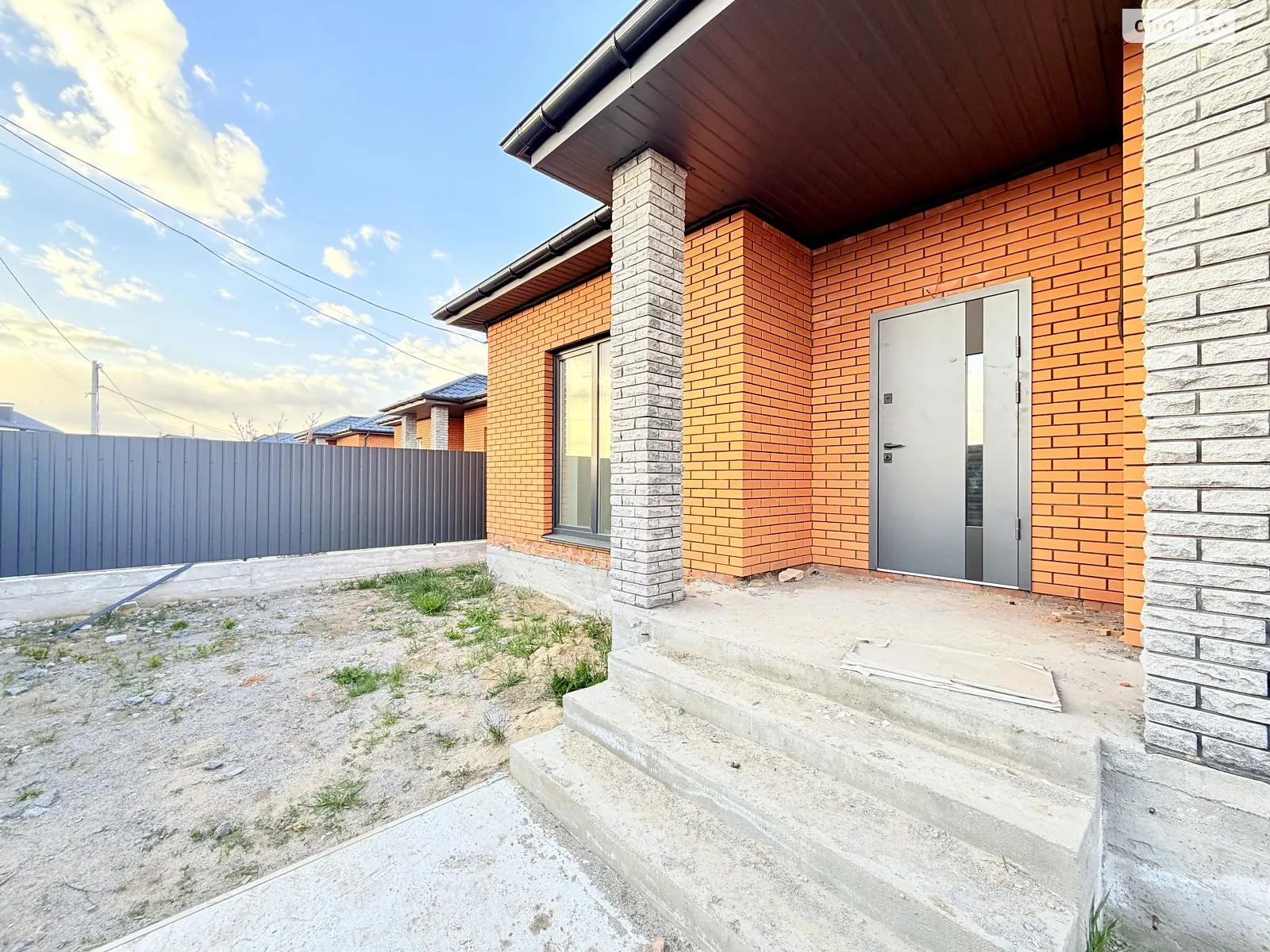 Продается одноэтажный дом 93.5 кв. м с верандой, цена: 94999 $ - фото 1
