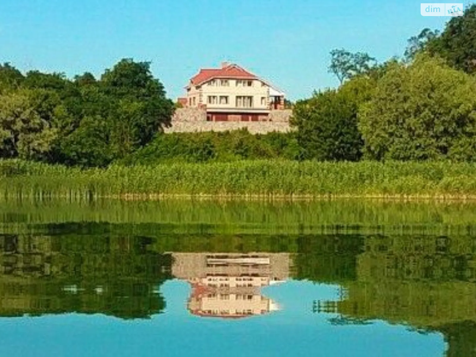 Продается дом на 2 этажа 271.9 кв. м с камином, цена: 89900 $ - фото 1