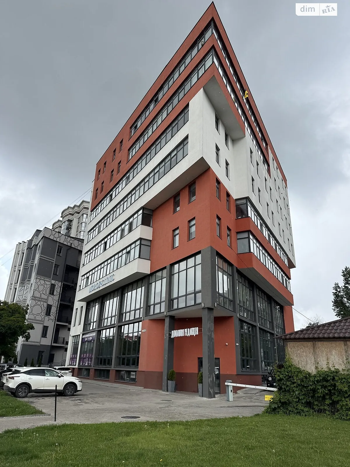 Сдается в аренду офис 50 кв. м в бизнес-центре, цена: 12500 грн - фото 1