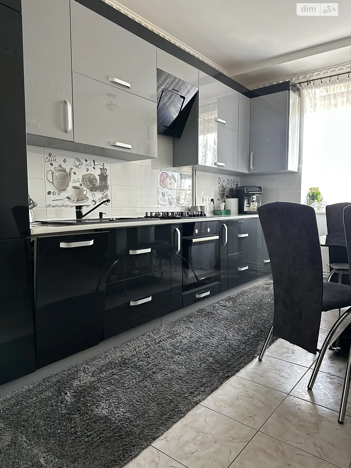 Продается 3-комнатная квартира 65 кв. м в Дрогобыче, ул. Самборская, 76 - фото 1