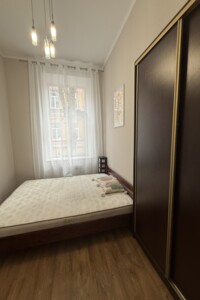 Довгострокова оренда квартири, Львів, р‑н. Центр, Лепкого Богдана вулиця, буд. 3