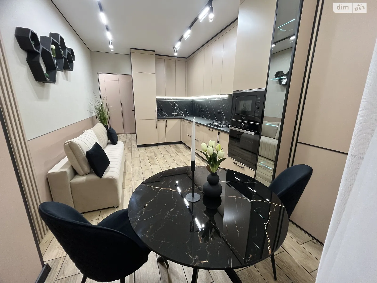 Здається в оренду 1-кімнатна квартира 45 кв. м у Хмельницькому, вул. Свободи, 10А - фото 1