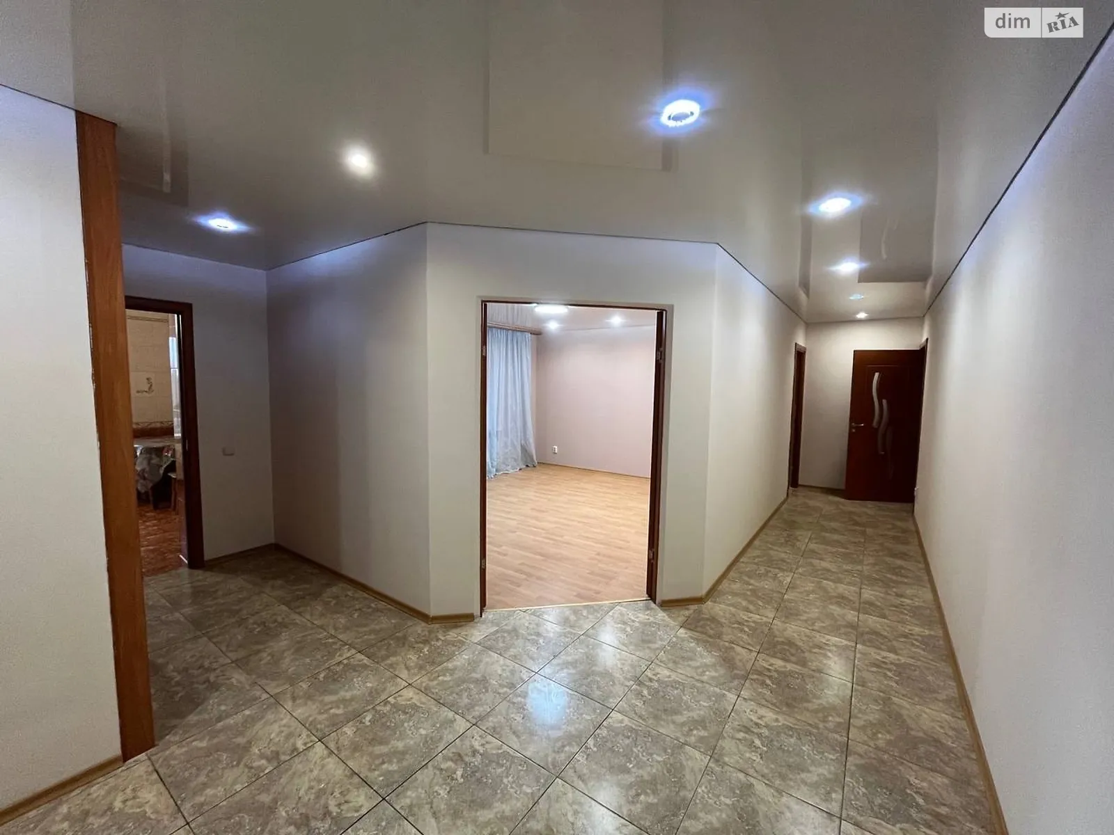 Продается 3-комнатная квартира 95.5 кв. м в Хмельницком, ул. Народной Воли, 1А/2 - фото 1