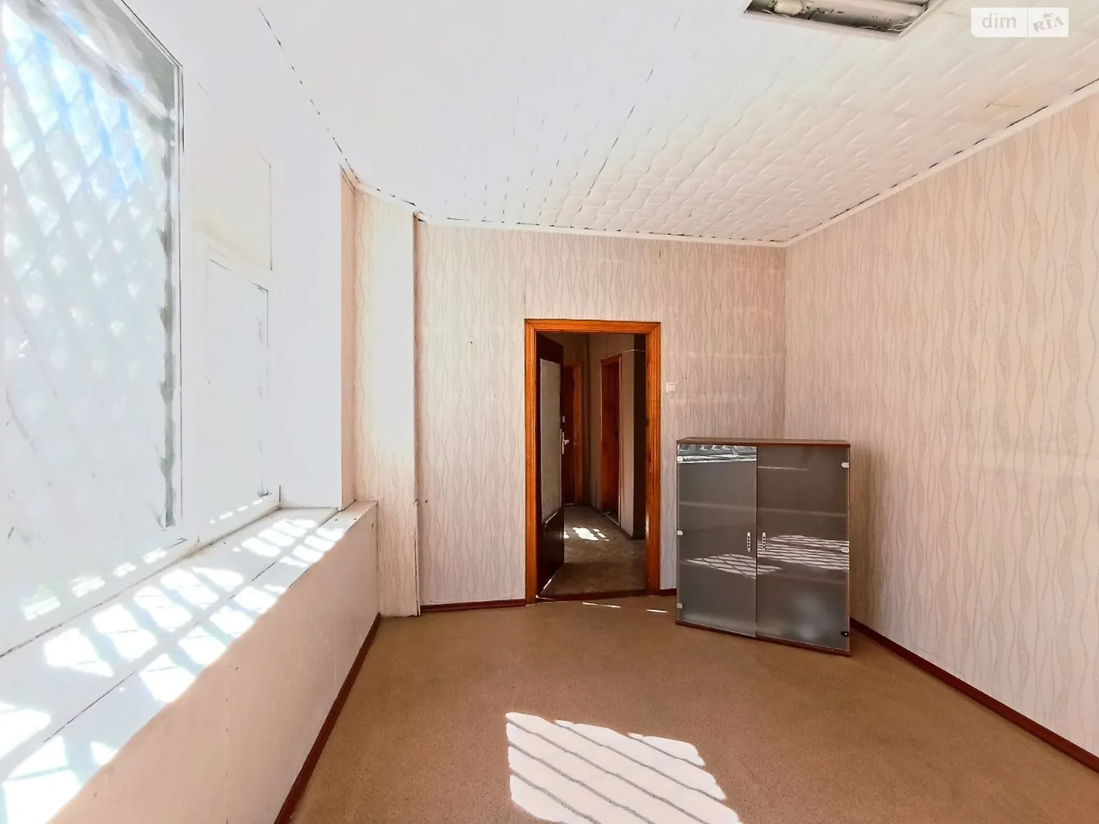 Сдается в аренду объект сферы услуг 13.6 кв. м в 2-этажном здании, цена: 2500 грн - фото 1