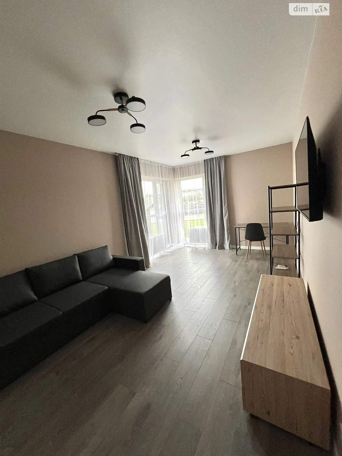 2-комнатная квартира 65 кв. м в Луцке, цена: 450 $ - фото 1