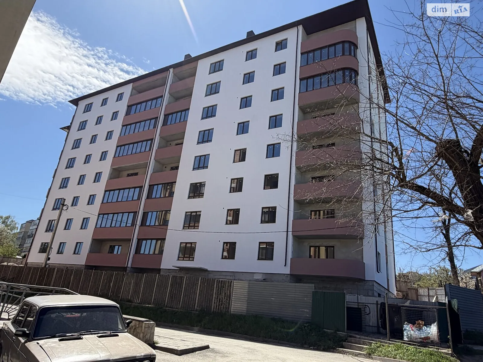 Продается 1-комнатная квартира 61.83 кв. м в Черткове, ул. Монастырская, 17 - фото 1