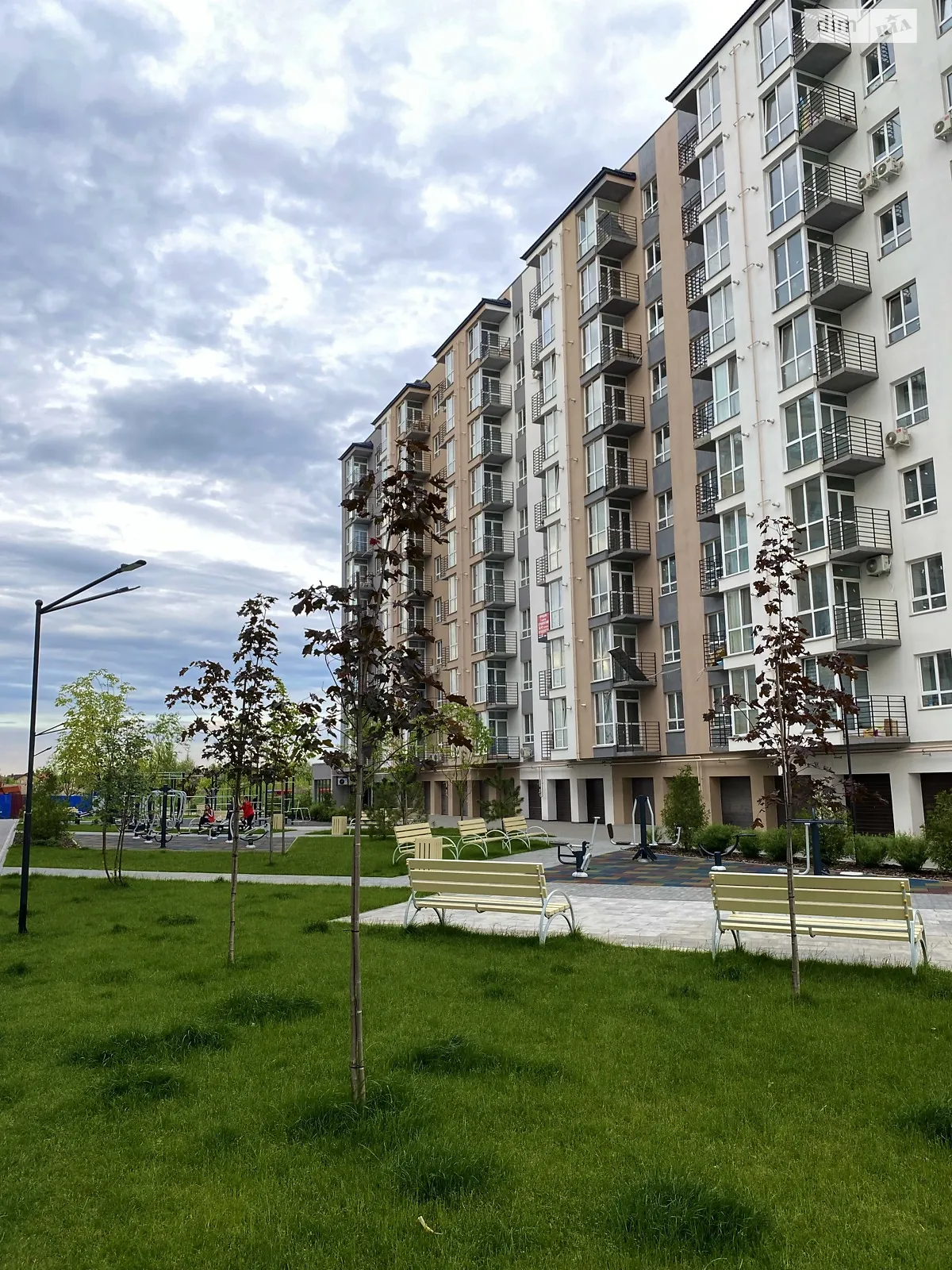 Продается 2-комнатная квартира 68 кв. м в Слобожанском, ул. Семейная, 5 - фото 1