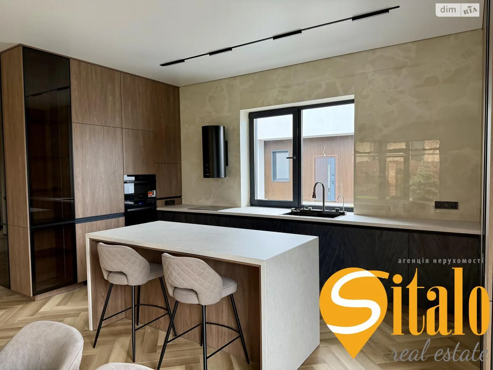 Продается одноэтажный дом 140 кв. м с баней/сауной, цена: 255000 $ - фото 1