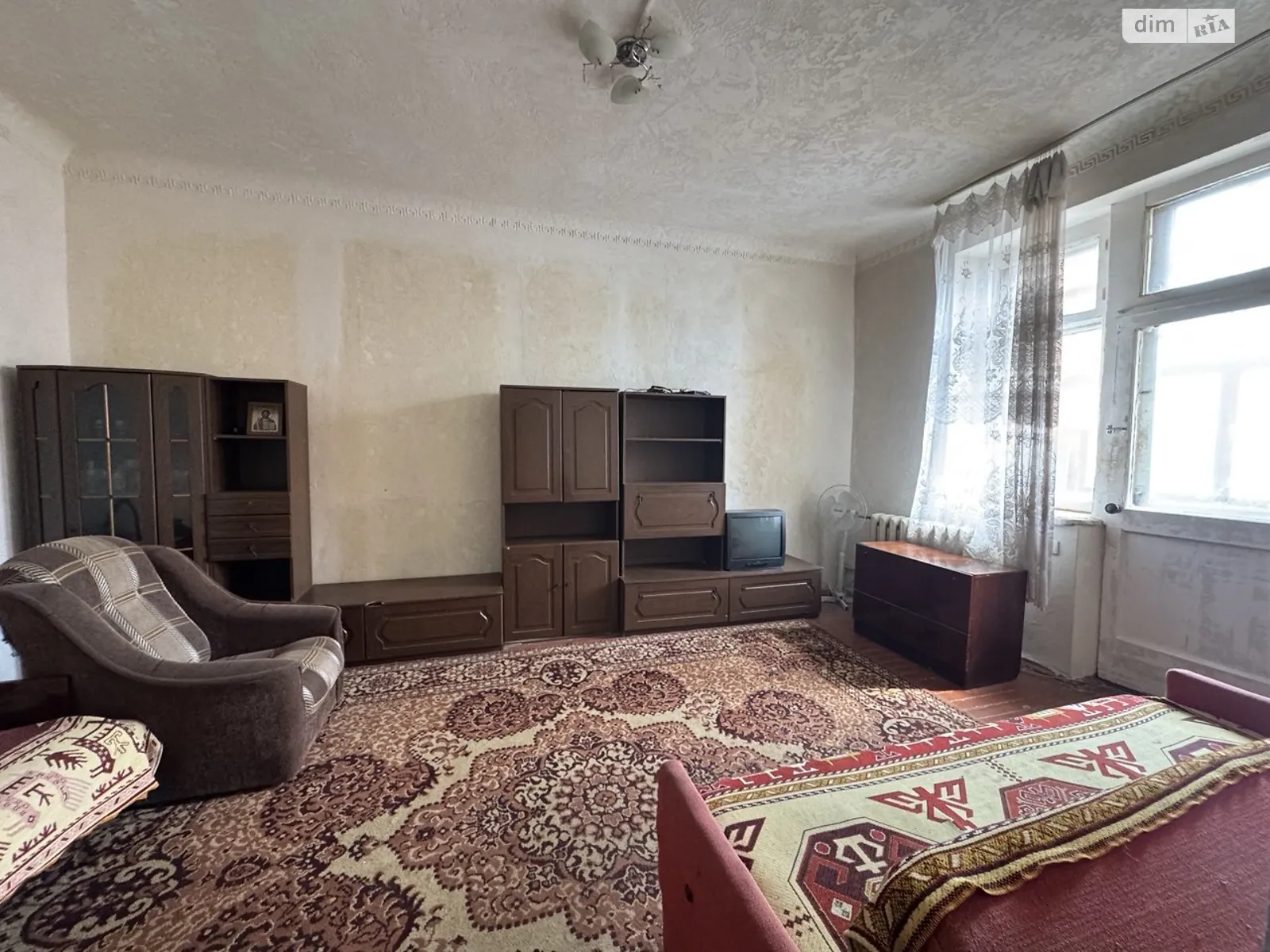 ул. Кремлевская, 15 Покровский Кривой Рог - фото 1