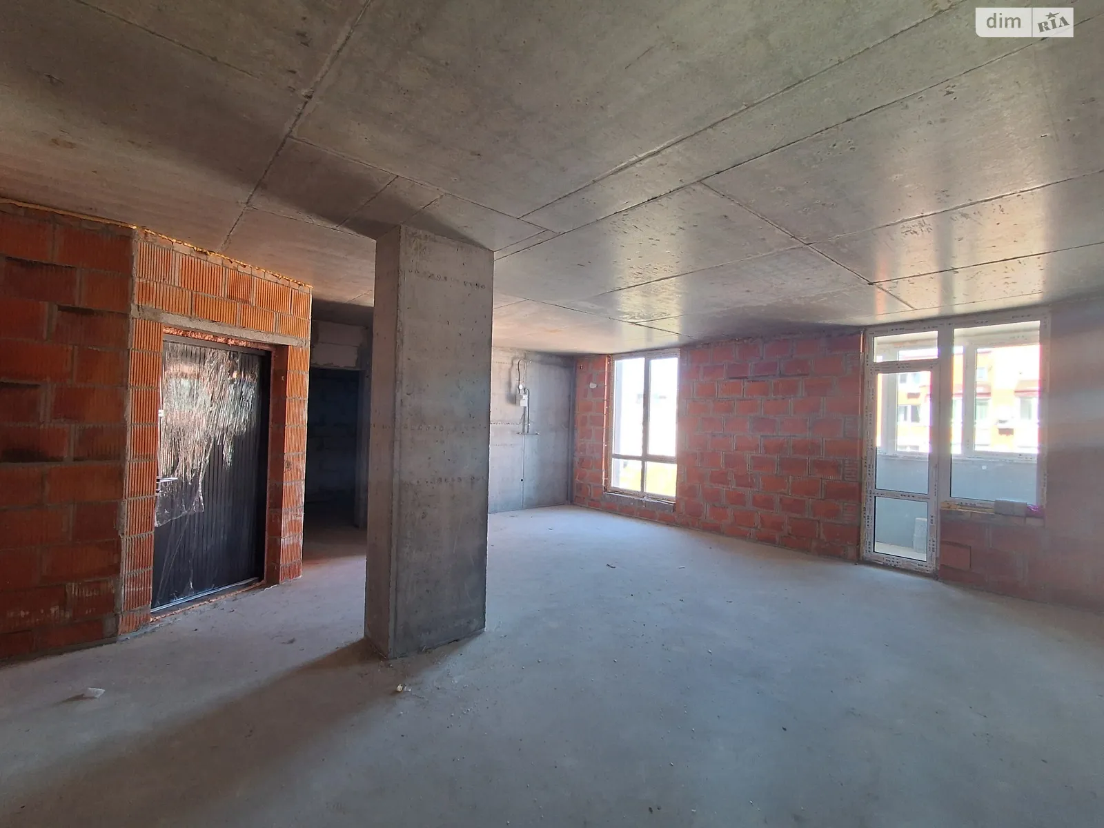 3-комнатная квартира 85 кв. м в Тернополе, бул. Кулиша Пантелеймона - фото 1