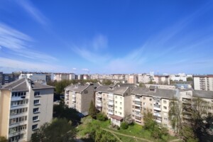 Продаж квартири, Івано-Франківськ, р‑н. Пасічна, Целевича Юліана (Бойчука) вулиця, буд. 28