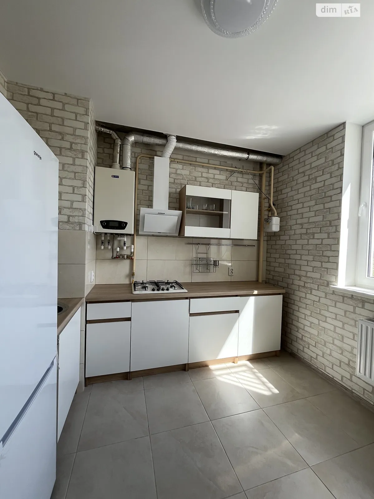 Продається 1-кімнатна квартира 36 кв. м у Бучі, вул. Бориса Гмирі, 11/5 - фото 1