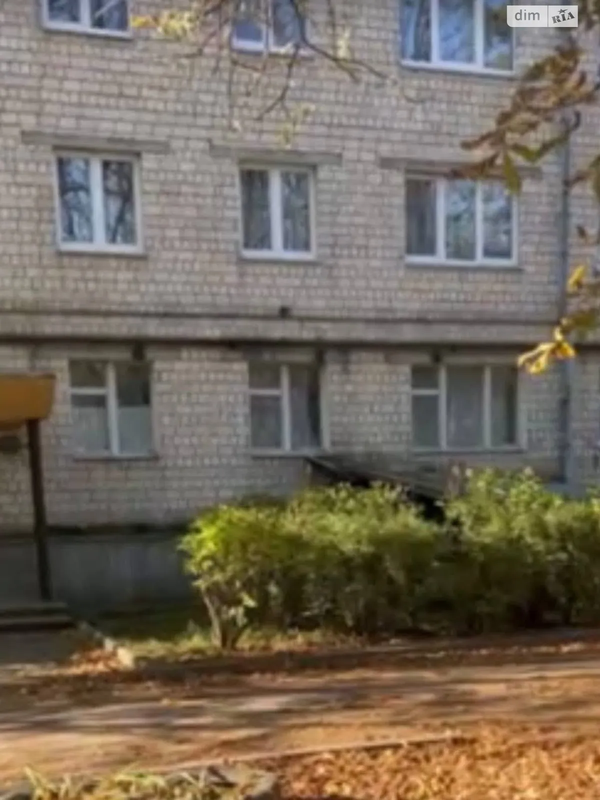 Продается 3-комнатная квартира 57 кв. м в Черновцах, цена: 64000 $ - фото 1