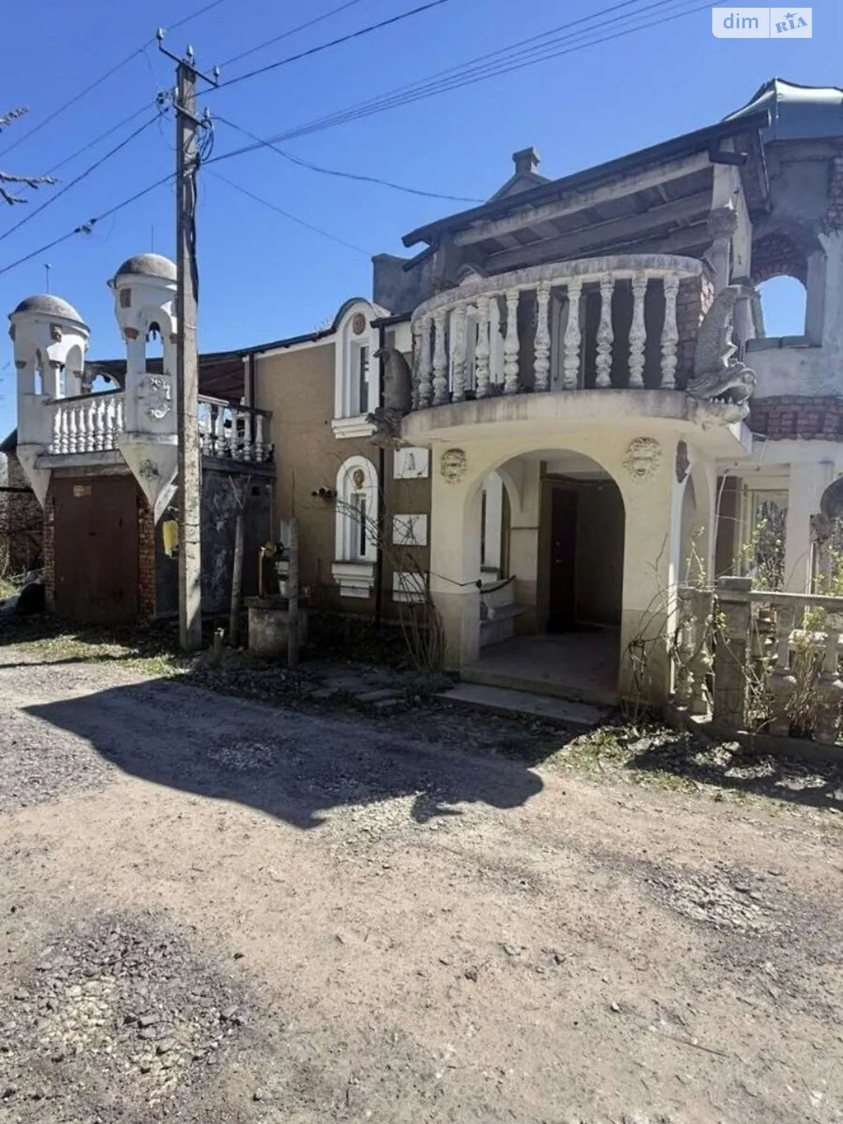 Продается дом на 2 этажа 80 кв. м с бассейном, цена: 55000 $ - фото 1