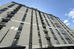 Продаж квартири, Івано-Франківська, Крихівці (Івано-Франківськ), Довженка О. вулиця