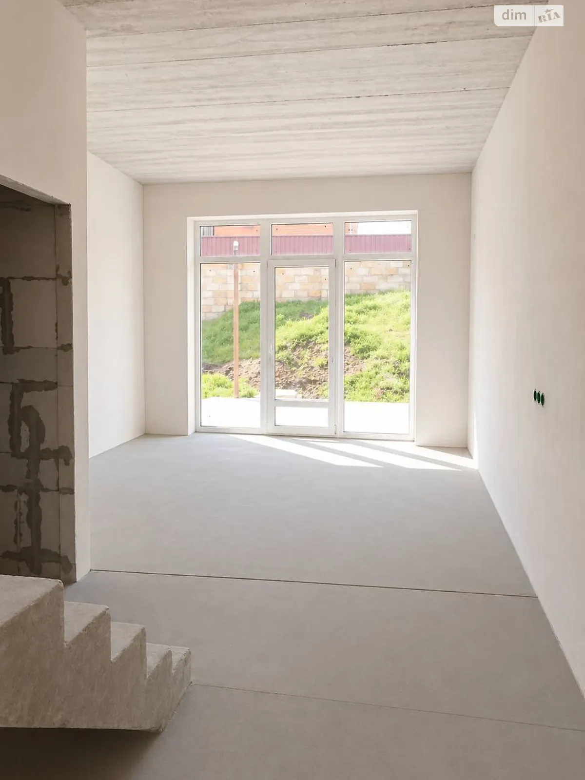 Продается дом на 2 этажа 105.2 кв. м с балконом, цена: 130000 $ - фото 1