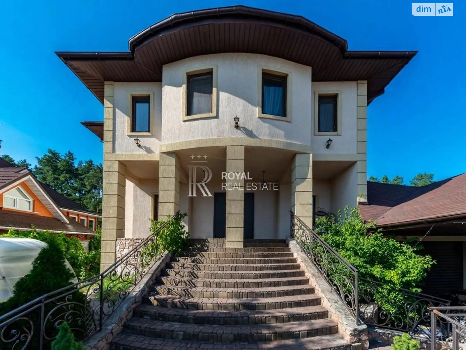 Продается дом на 3 этажа 298.9 кв. м с верандой, цена: 450000 $ - фото 1