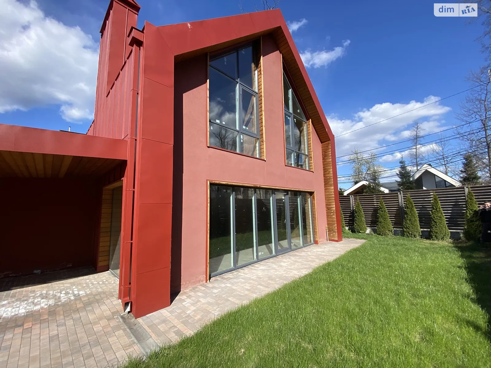 Продается дом на 2 этажа 150 кв. м с мебелью, цена: 149900 $ - фото 1