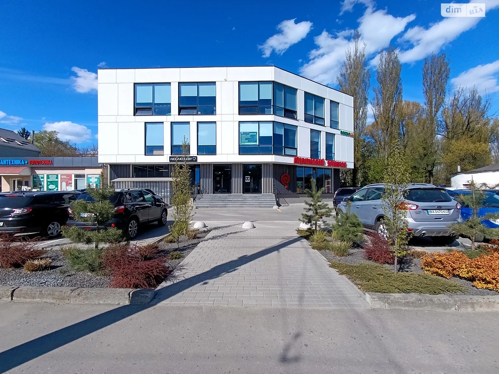 Сдается в аренду помещения свободного назначения 88 кв. м в 3-этажном здании, цена: 22000 грн - фото 1