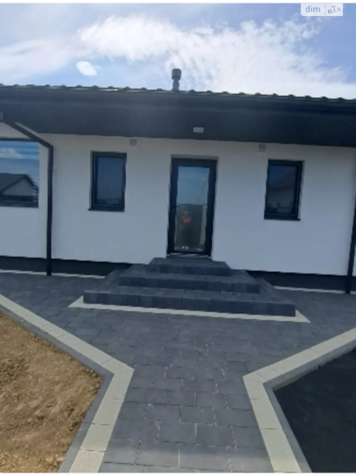 Продается одноэтажный дом 135 кв. м с баней/сауной, цена: 195000 $ - фото 1