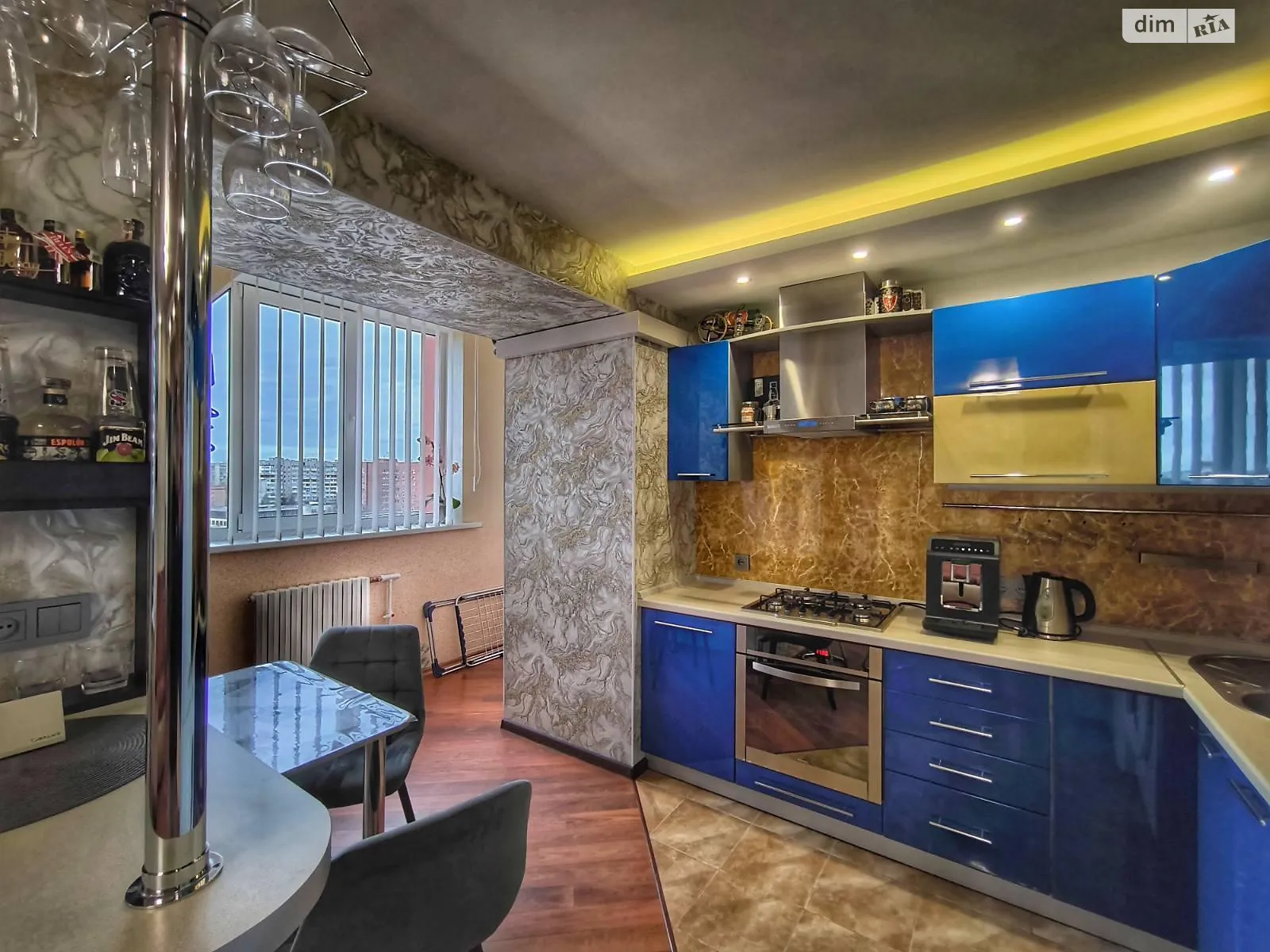 Продается 2-комнатная квартира 70.1 кв. м в Полтаве, ул. Грушевского Михаила, 2 корпус 2 - фото 1