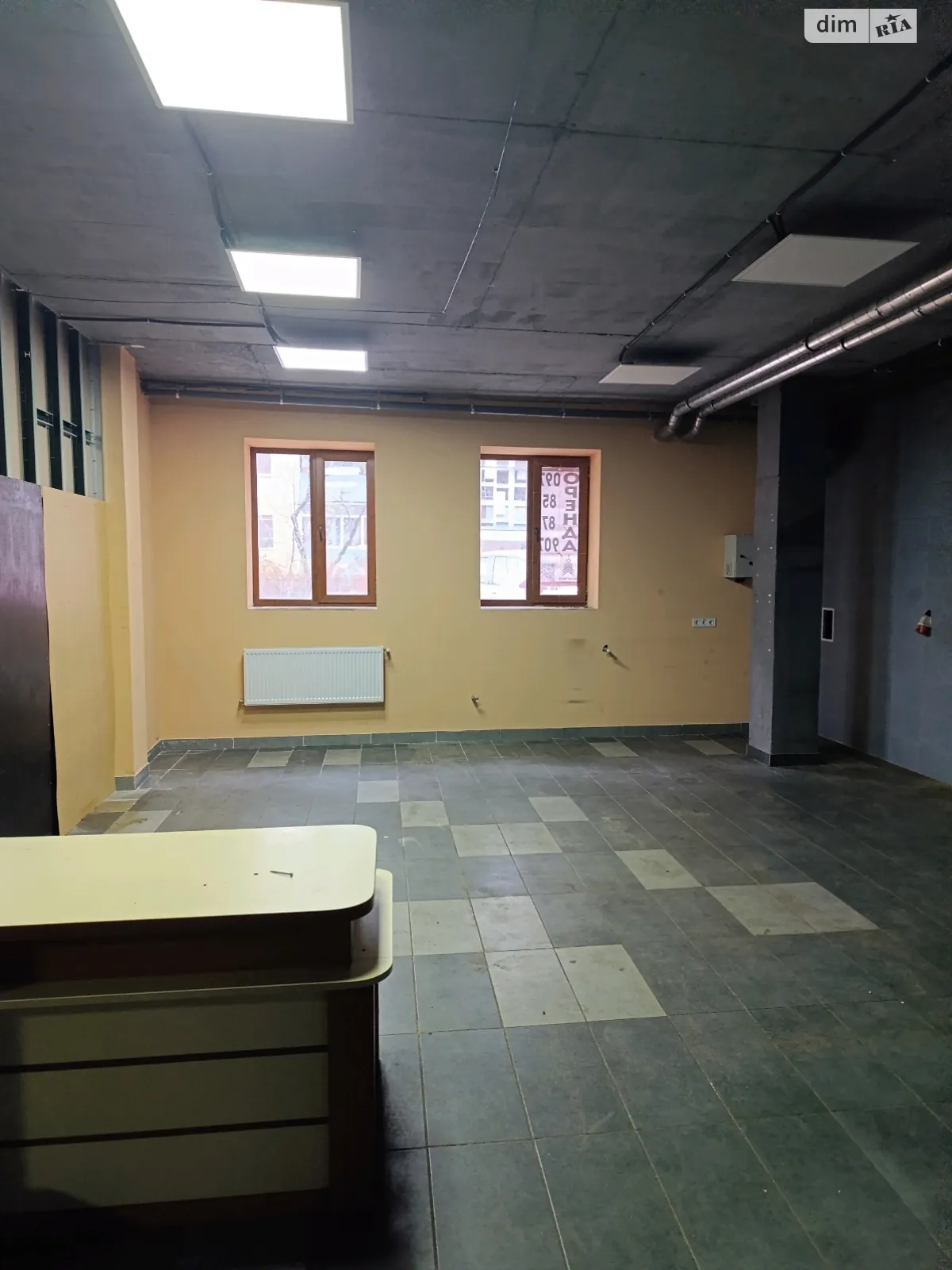Продается офис 137 кв. м в бизнес-центре, цена: 145000 $ - фото 1