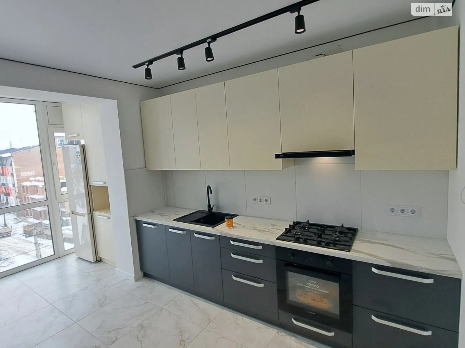 Продается 1-комнатная квартира 37 кв. м в Петрикове, ул. Шептицкого - фото 1