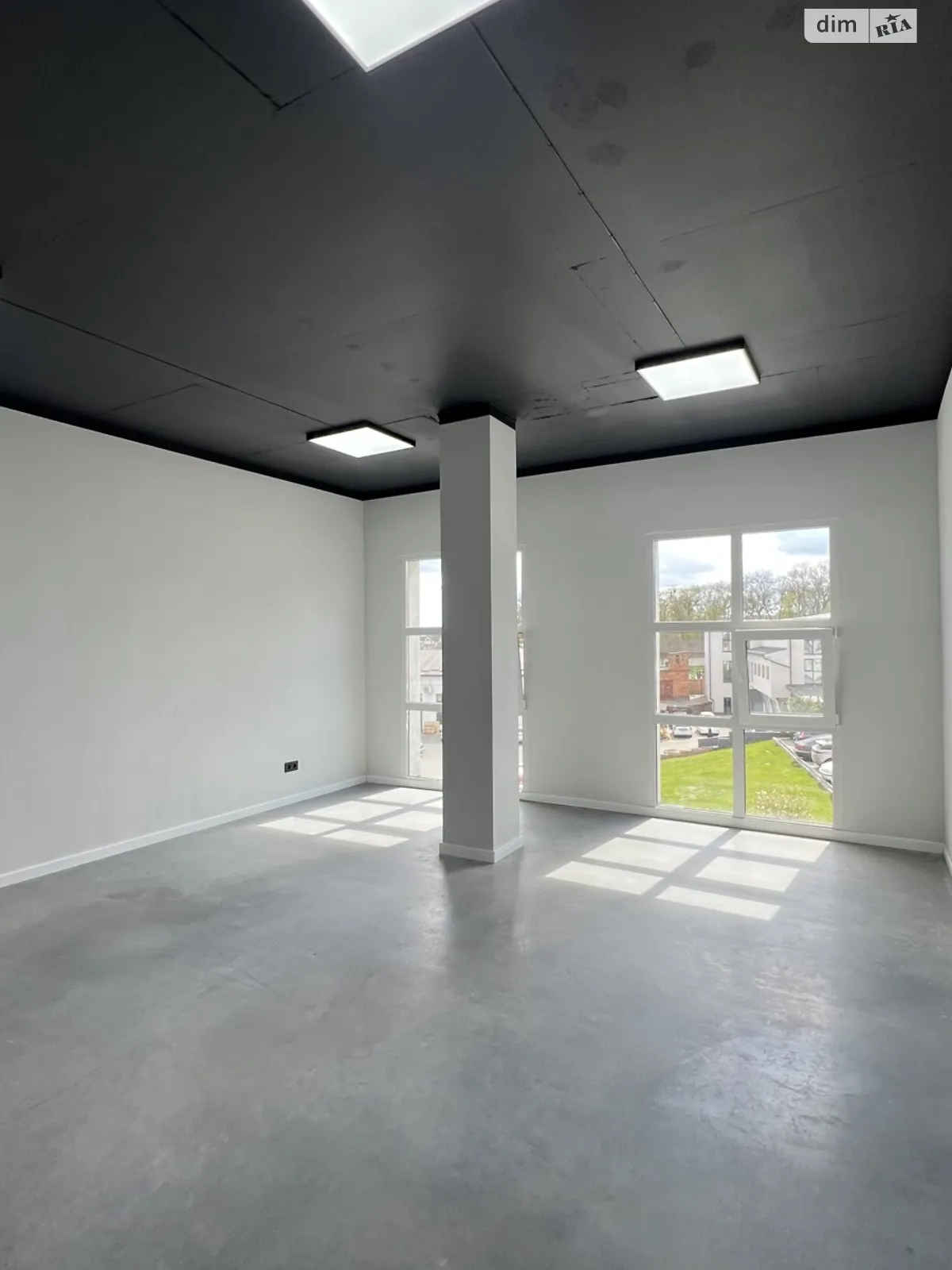 Сдается в аренду офис 31 кв. м в бизнес-центре, цена: 10850 грн - фото 1
