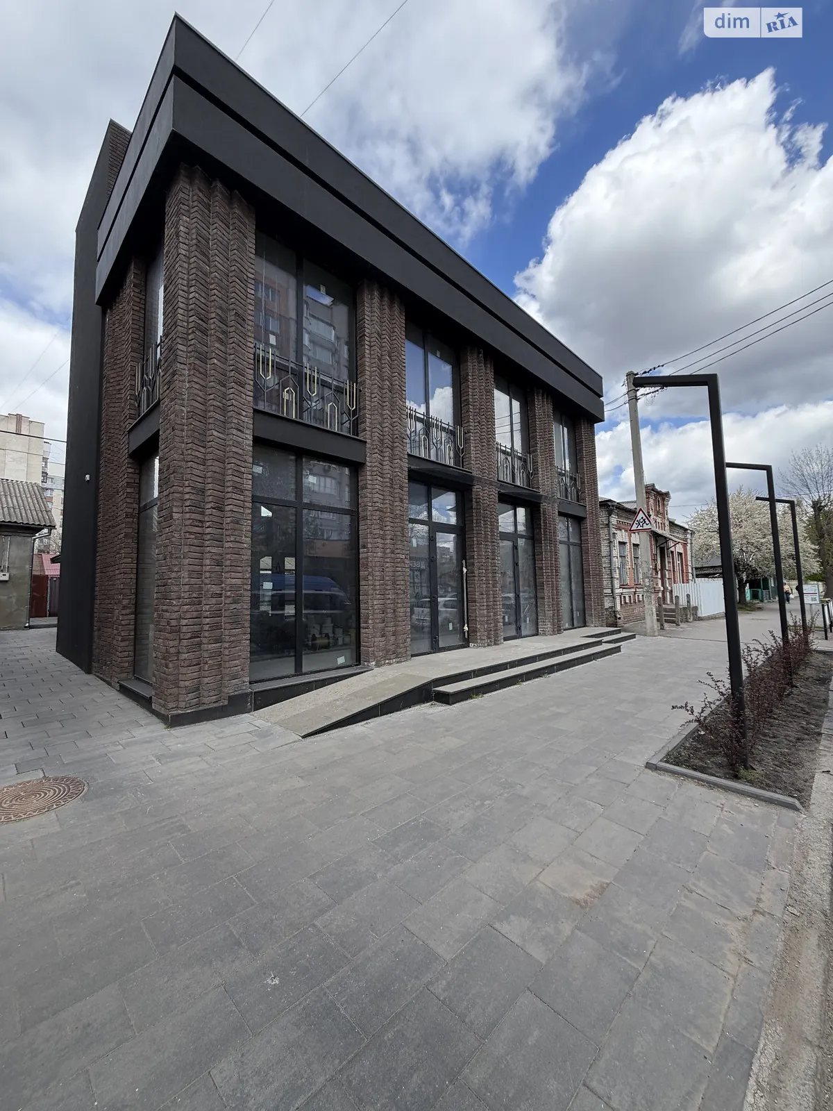 Продается помещения свободного назначения 440 кв. м в 2-этажном здании, цена: 849000 $ - фото 1