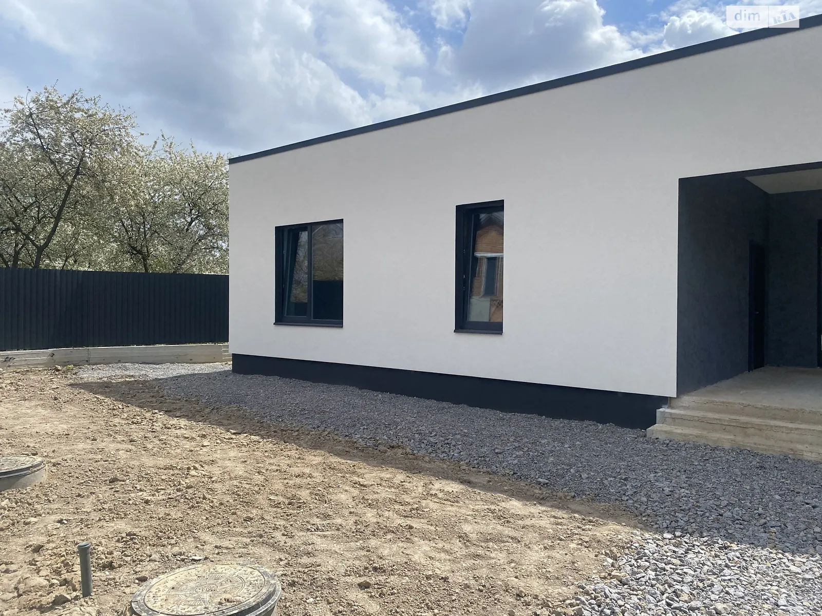 Продается одноэтажный дом 140 кв. м с балконом, цена: 180000 $ - фото 1