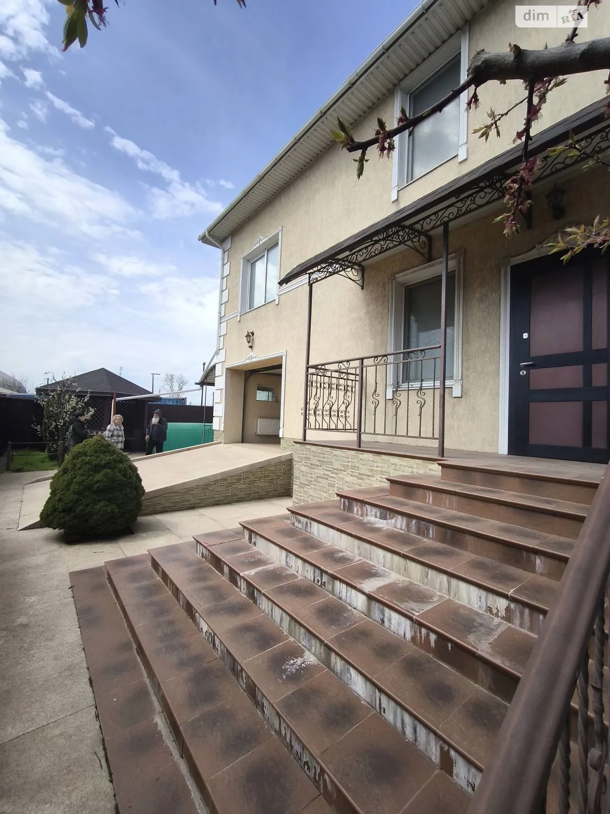 Продається будинок 2 поверховий 295.1 кв. м з садом, цена: 320000 $ - фото 1